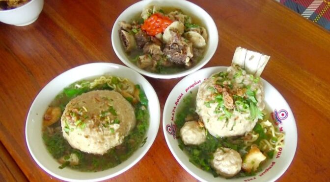 15 Tempat Makan Bakso Terbaik di Palembang