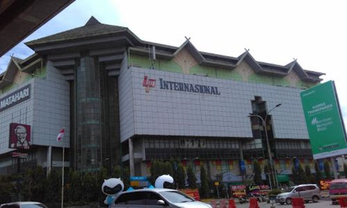 international plaza palembang